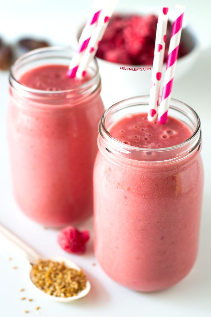 Raspberry-Date Smoothie